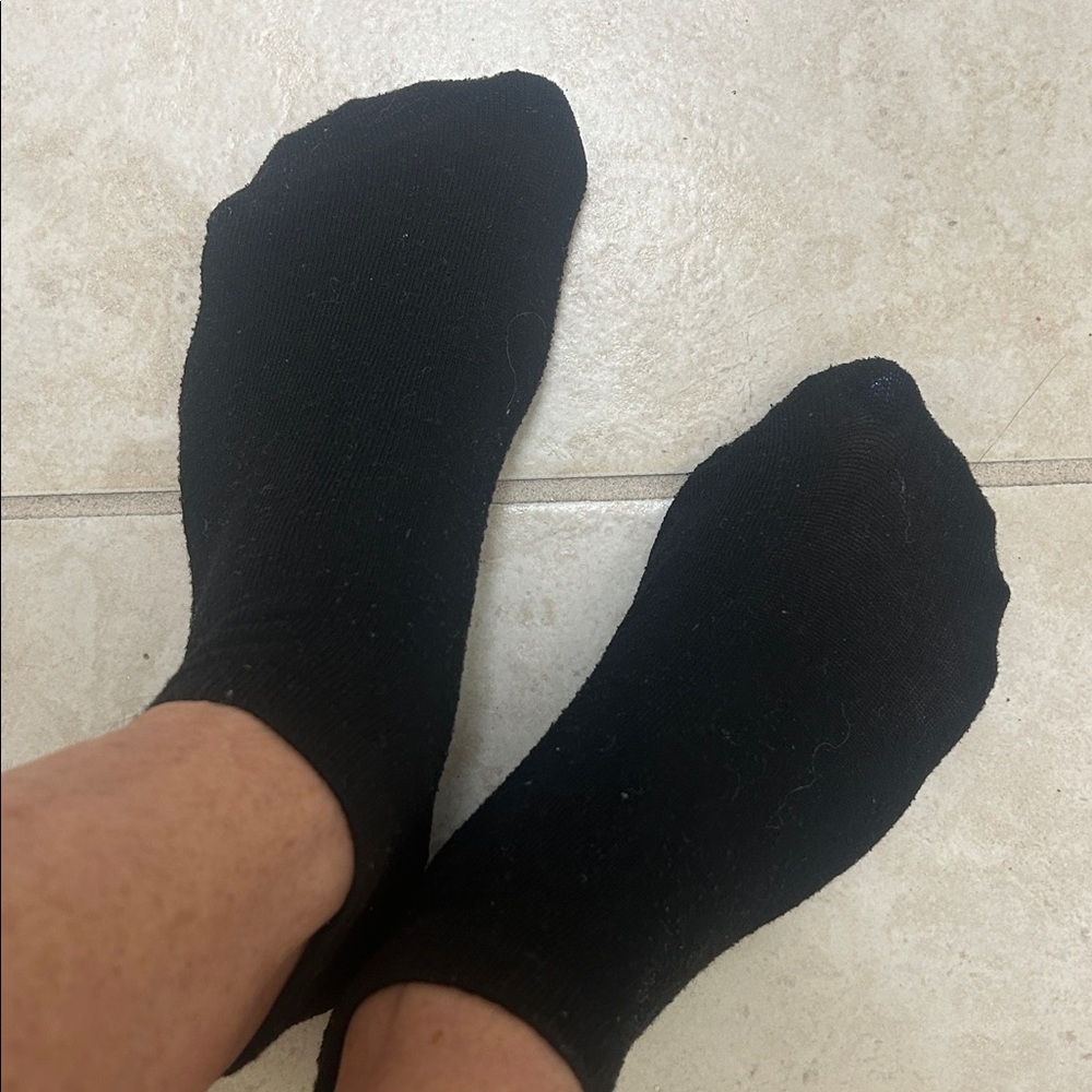 black perfect low athletic gym yoga socks toes petite feet ladies women favorite - Picture 4 of 9